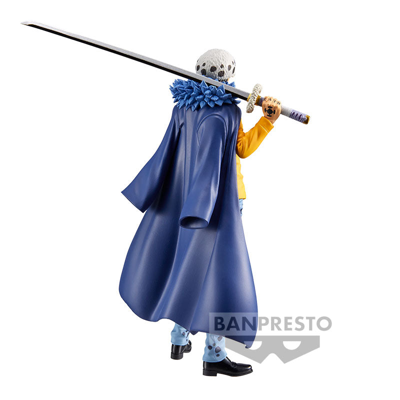 ONE PIECE - TRAFALGAR LAW - THE GRANDLINE SERIES DXF FIGURE BY BANPRESTO